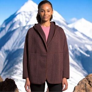 The North Face Crescent Wrap in Color Brown Heather Women’s Size XL